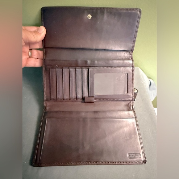 Coach Vintage Mahogany Leather Checkbook Trifold Wallet VGUC - Picture 7 of 8